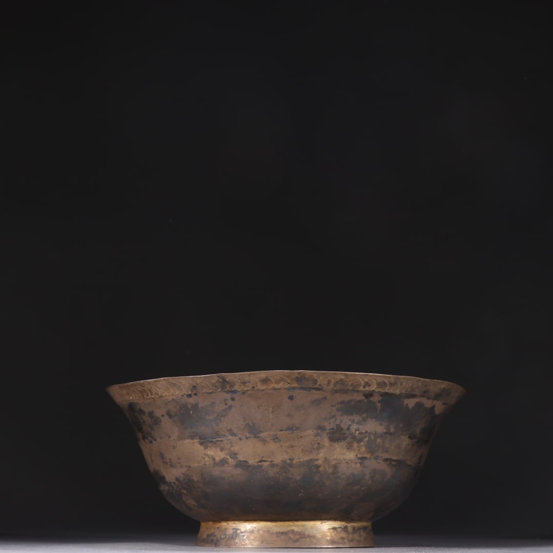 A fine sterling silver bowl (1 of 9)