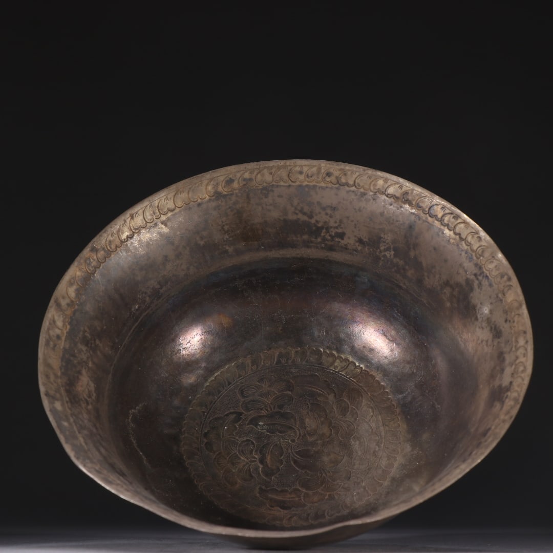 A fine sterling silver bowl - 8