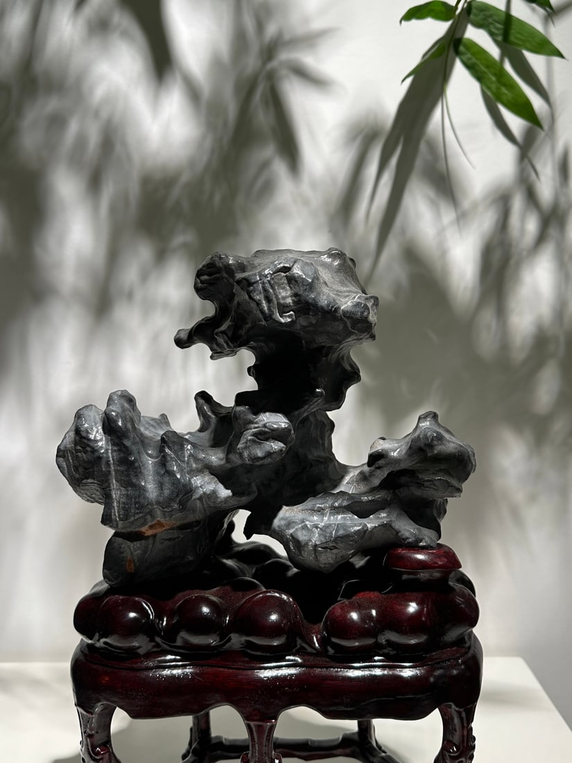 A fine Lingbi stone - 2