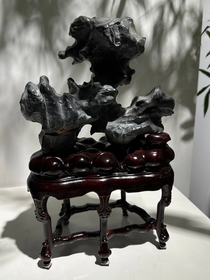 A fine Lingbi stone - 5