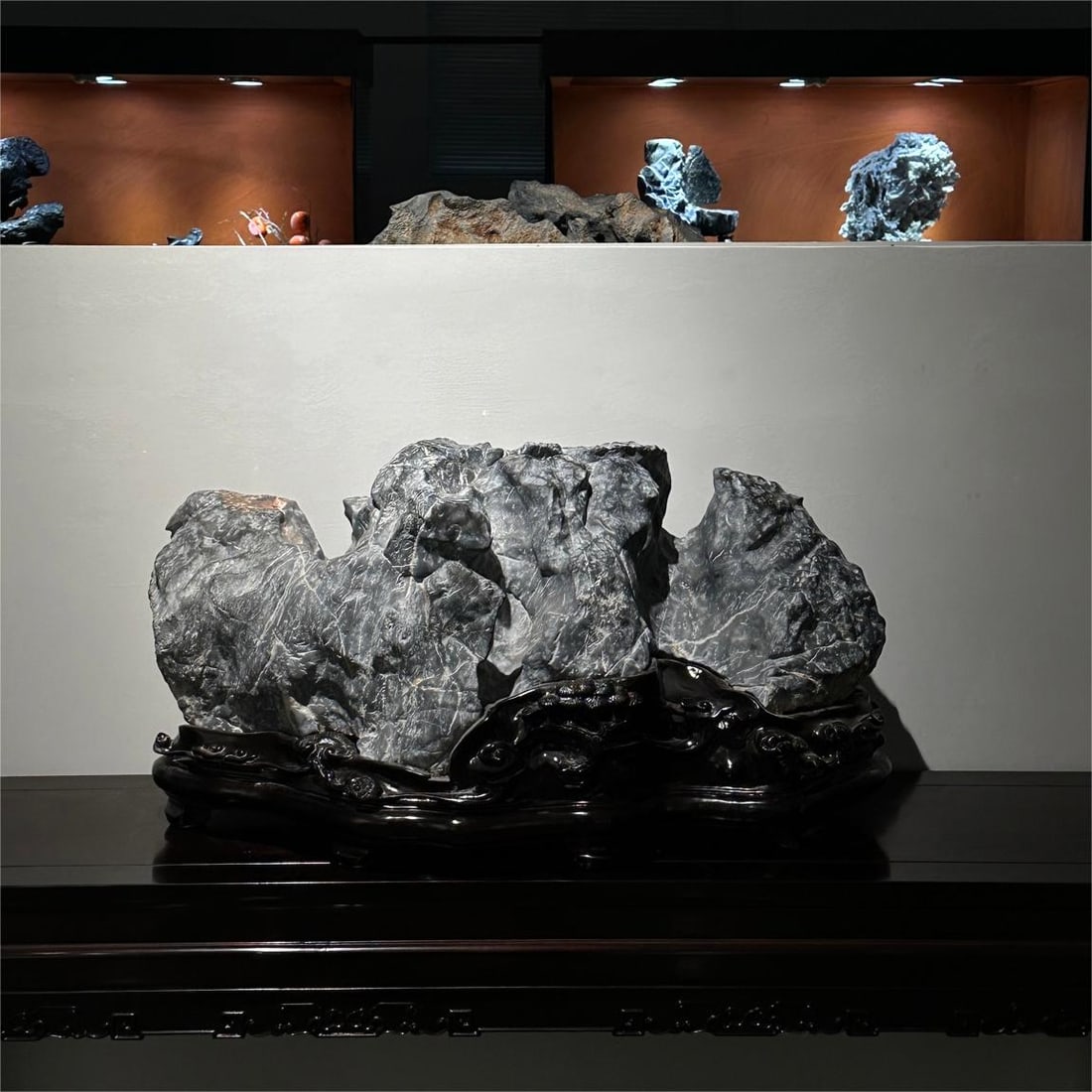 A beautiful Lingbi stone backing: Exquisite Lingbi stone backing Size:L:80cmH:40cmT:38cm (The Dimensions Of All Batches Are Manually Measured.If You Need More Detailed Information, Please Contact Our Customer