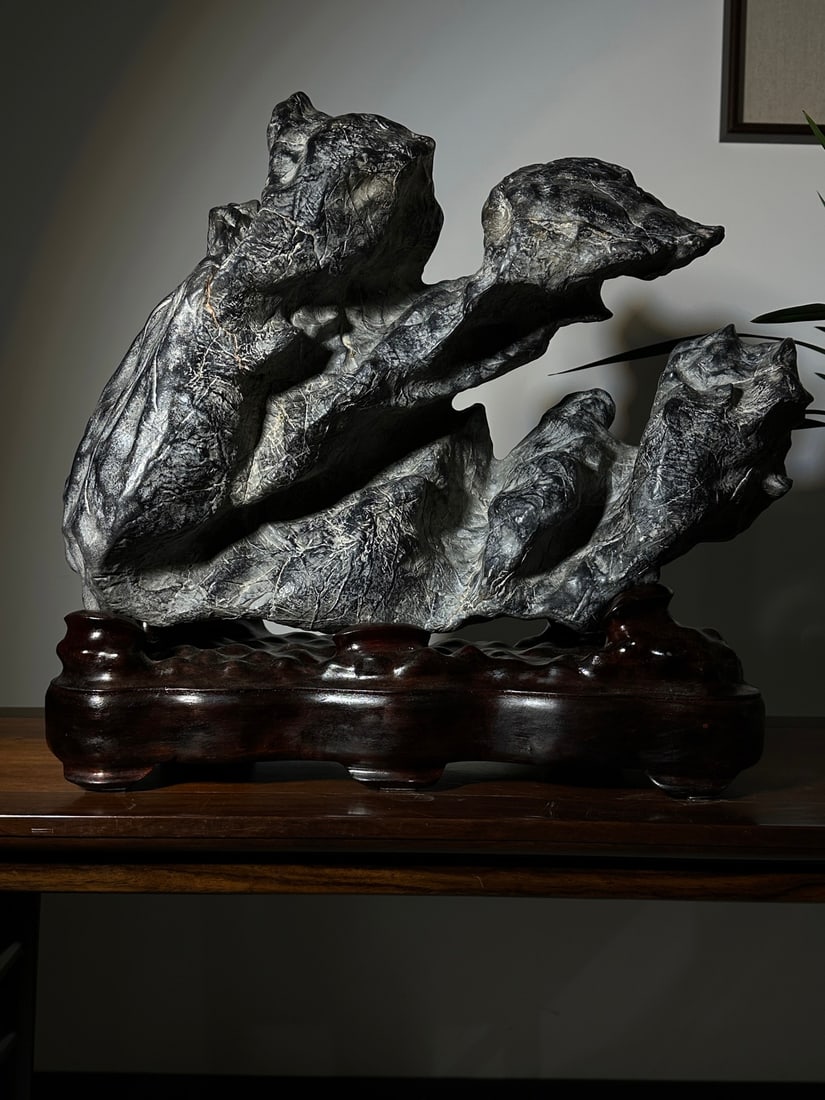 A fine Lingbi stone - 3