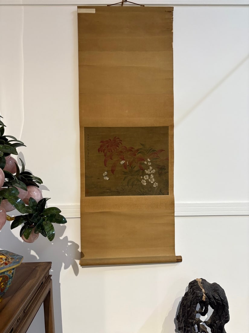 A picture of Lu Zhi's flowers and butterflies in the Ming Dynasty: Ming Dynasty Lu Zhi's flower butterfly picture Size:115x43.5cmFlowercoreSize:38.5x32cm (The Dimensions Of All Batches Are Manually Measured.If You Need More Detailed Information,