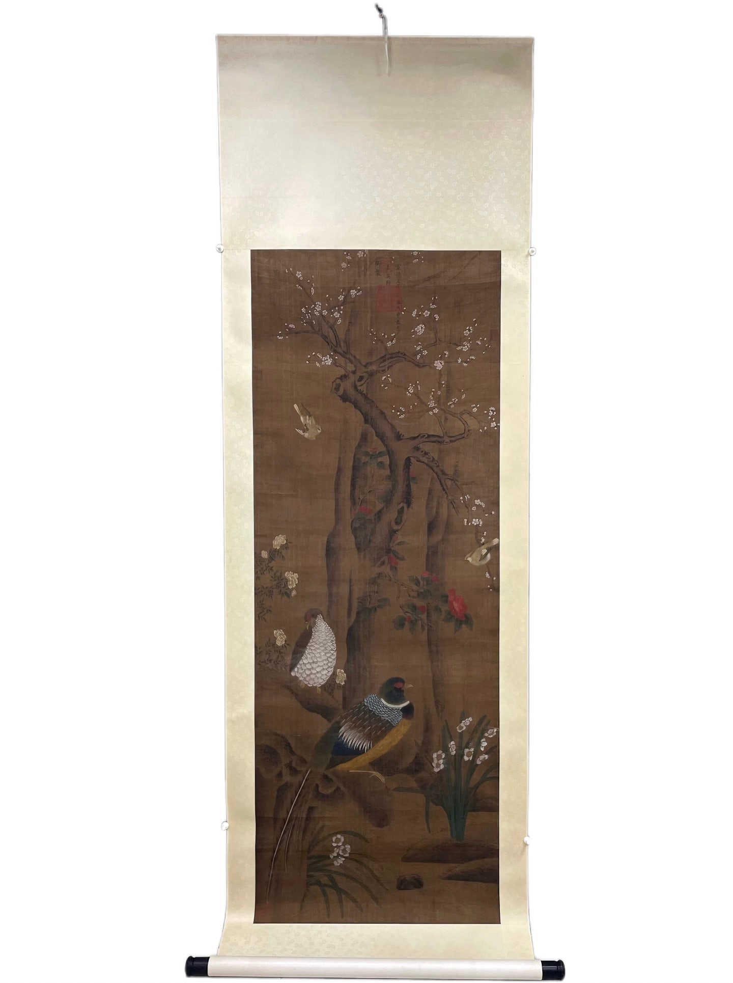 A silk book of Zhu Zhanji in the Ming Dynasty: Zhu Zhanji's silk book in the Ming Dynasty FlowercoreSize:195x72cm (The Dimensions Of All Batches Are Manually Measured.If You Need More Detailed Information, Please Contact Our