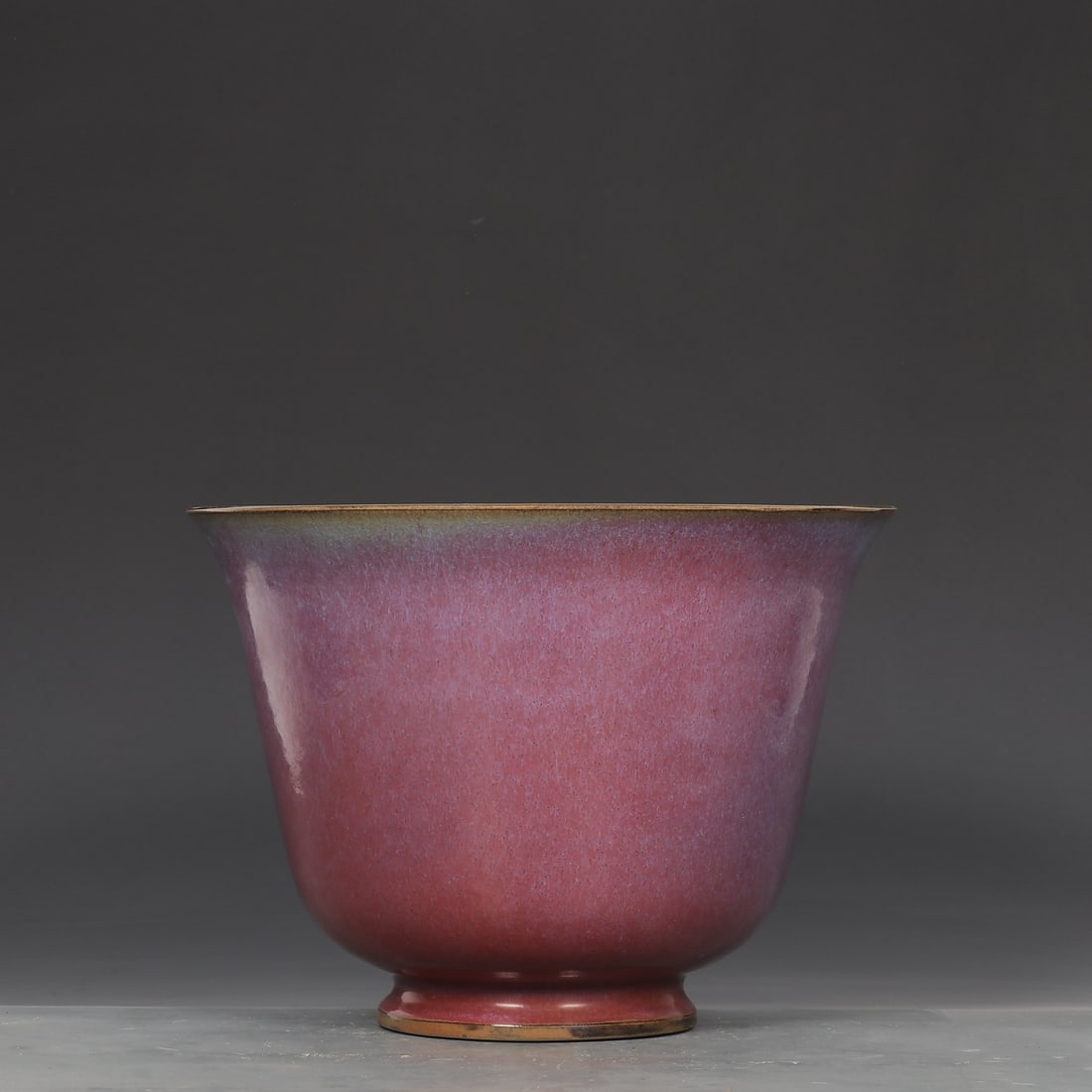 A rose purple glaze bell-style flower pot from the Jun kiln of the Song Dynasty (1 of 9)