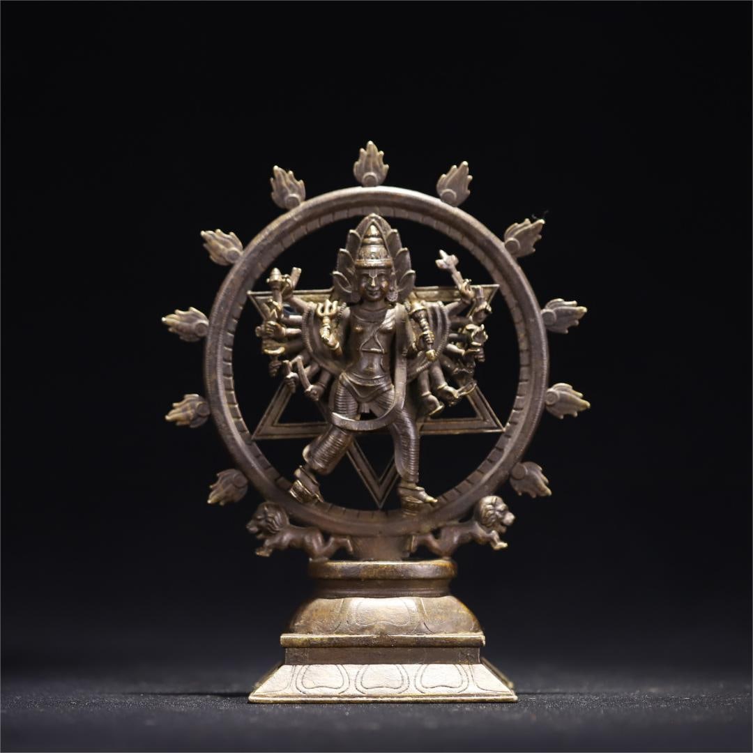 A bronze statue of Shiva in Southeast Asia from the Qing Dynasty (1 of 10)