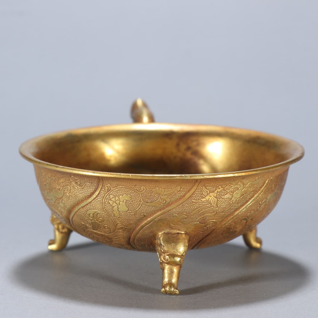 A fine copper-gilt tripod - 5