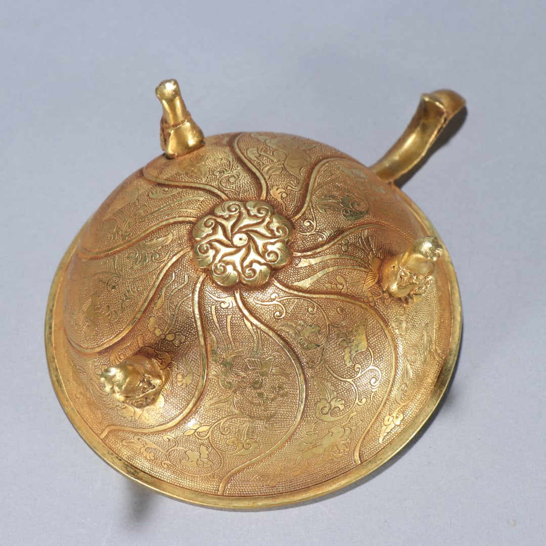 A fine copper-gilt tripod - 9