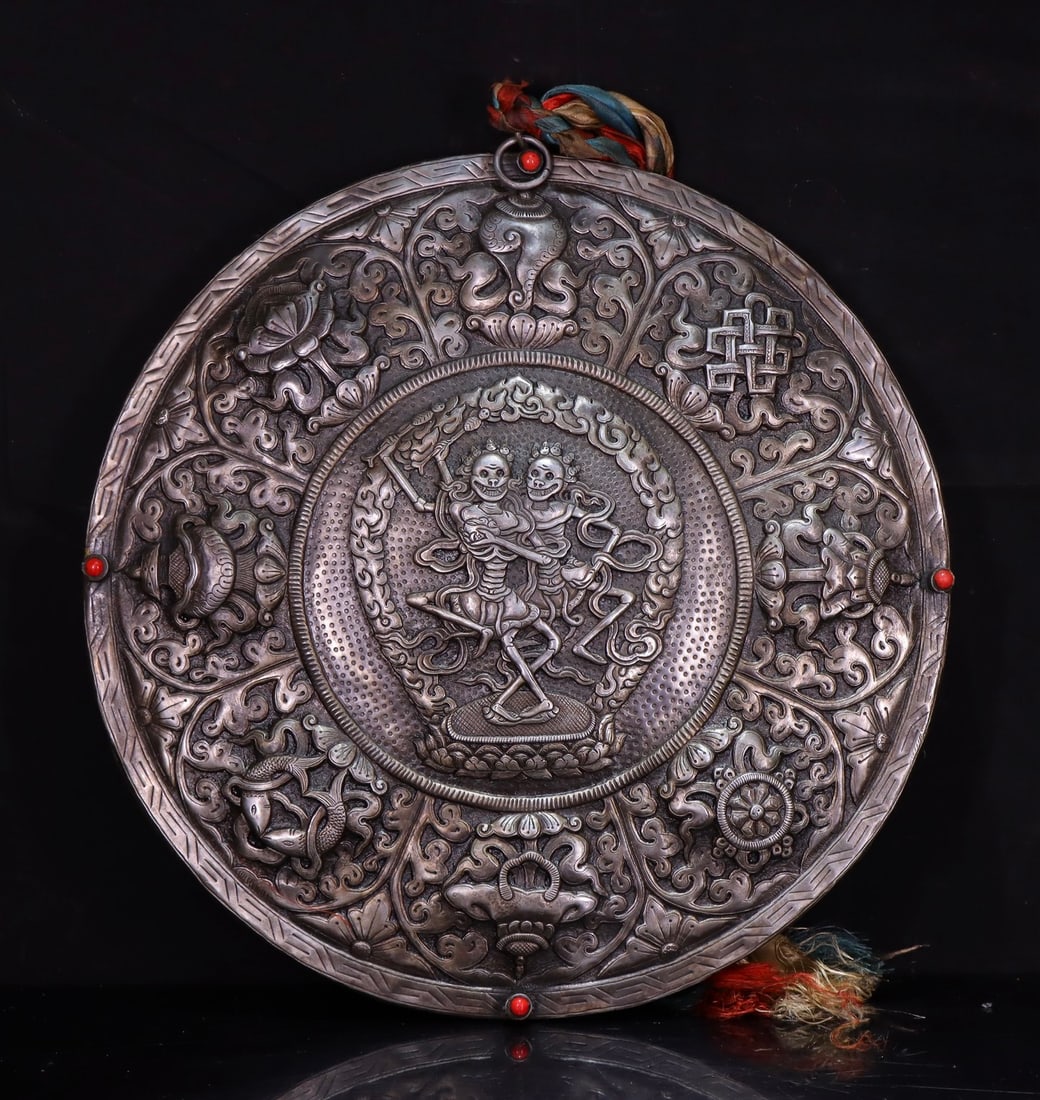 A piece of exquisite heavenly iron hand-engraved to beat the thangka Shituo forest lord (1 of 10)