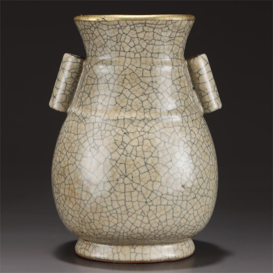 A beige glaze gold-inlaid ear bottle from the Song Dynasty Ge kiln (1 of 9)