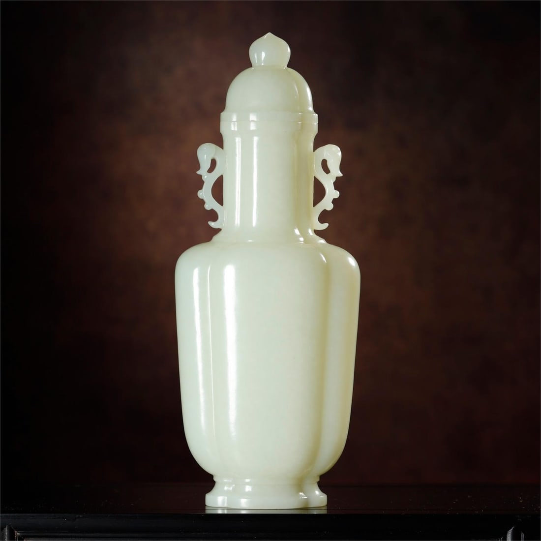 A beautiful white jade ruyi ear cap bottle (1 of 9)