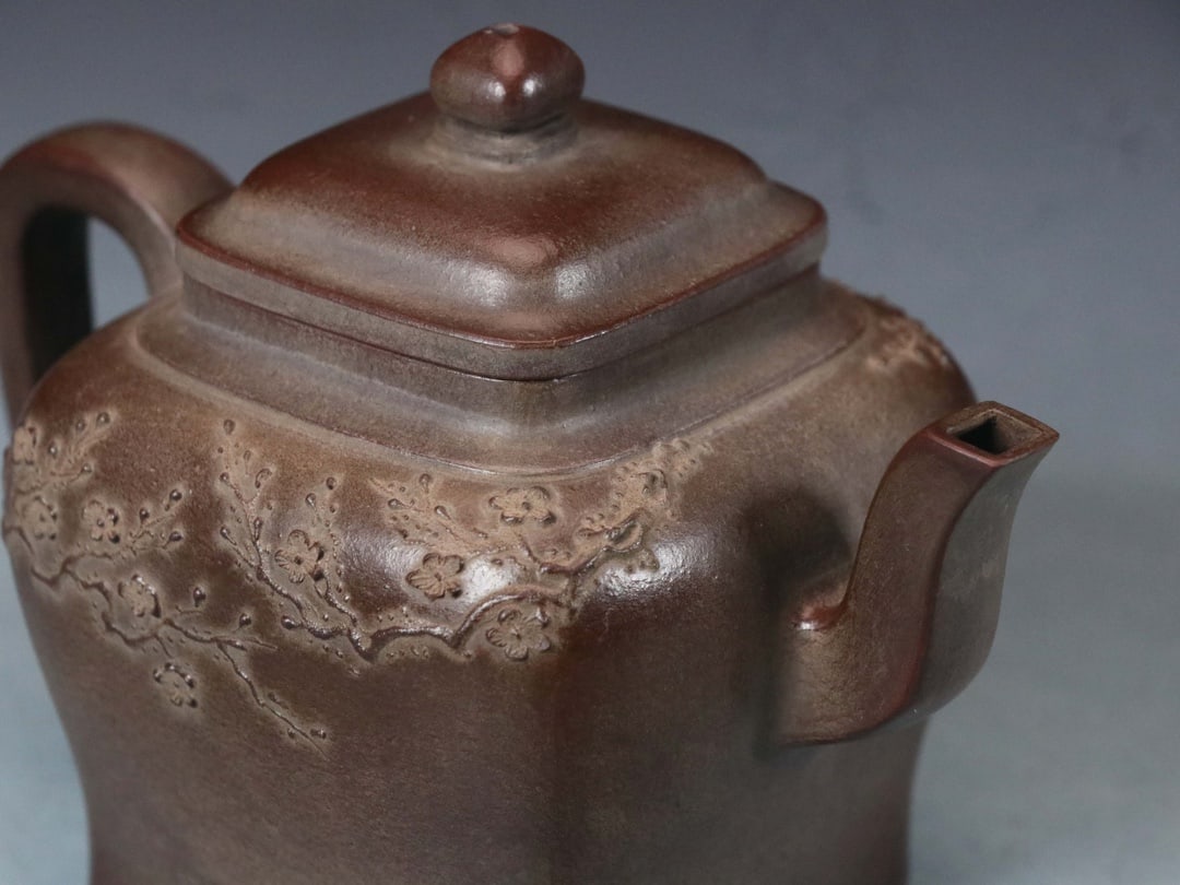 A beautiful clay-painted square pot - 4