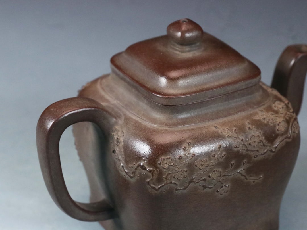 A beautiful clay-painted square pot - 5