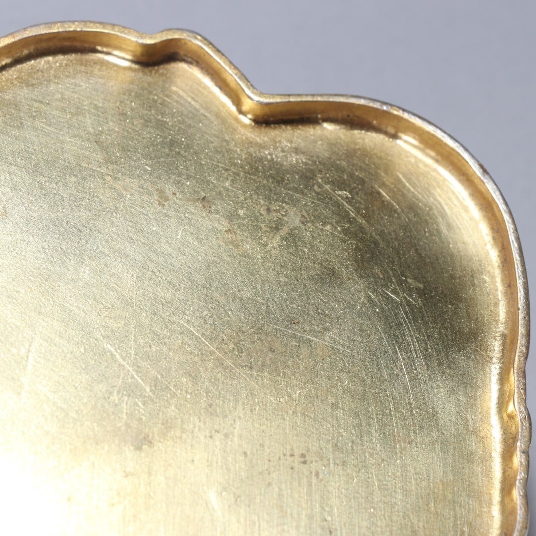 A beautiful copper-gilt treasure lid box - 9