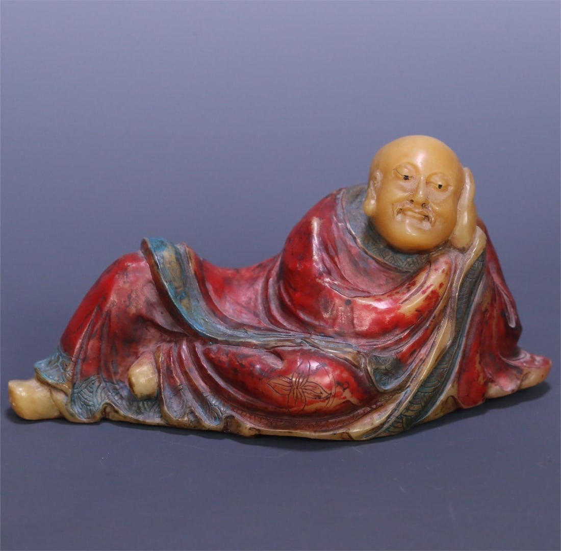 A painted Arhat statue of Shoushan stone in the Qing Dynasty (1 of 9)