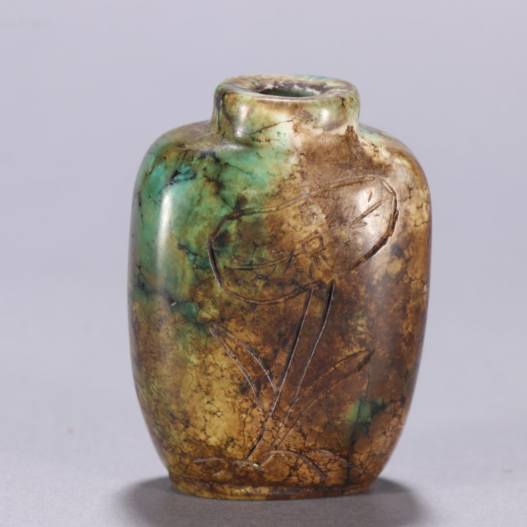 A fine turquoise lotus leaf pattern snuffbox - 2