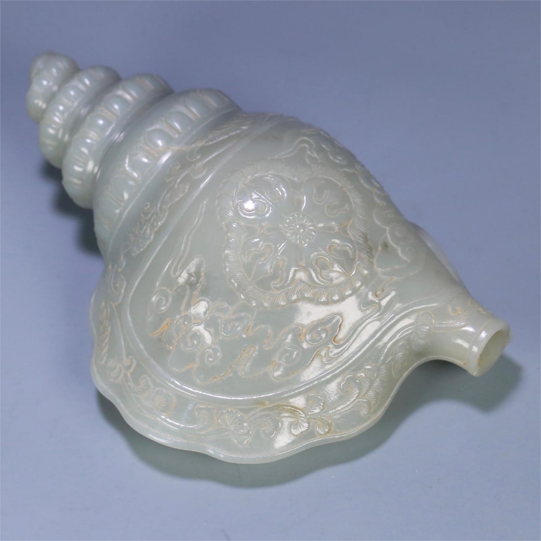 A piece of Hetian jade conch from the Qing Dynasty (1 of 9)