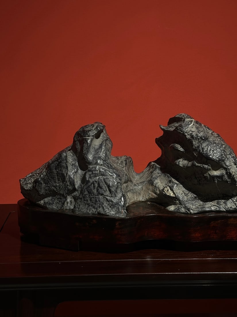 A beautiful Lingbi stone mountain - 2