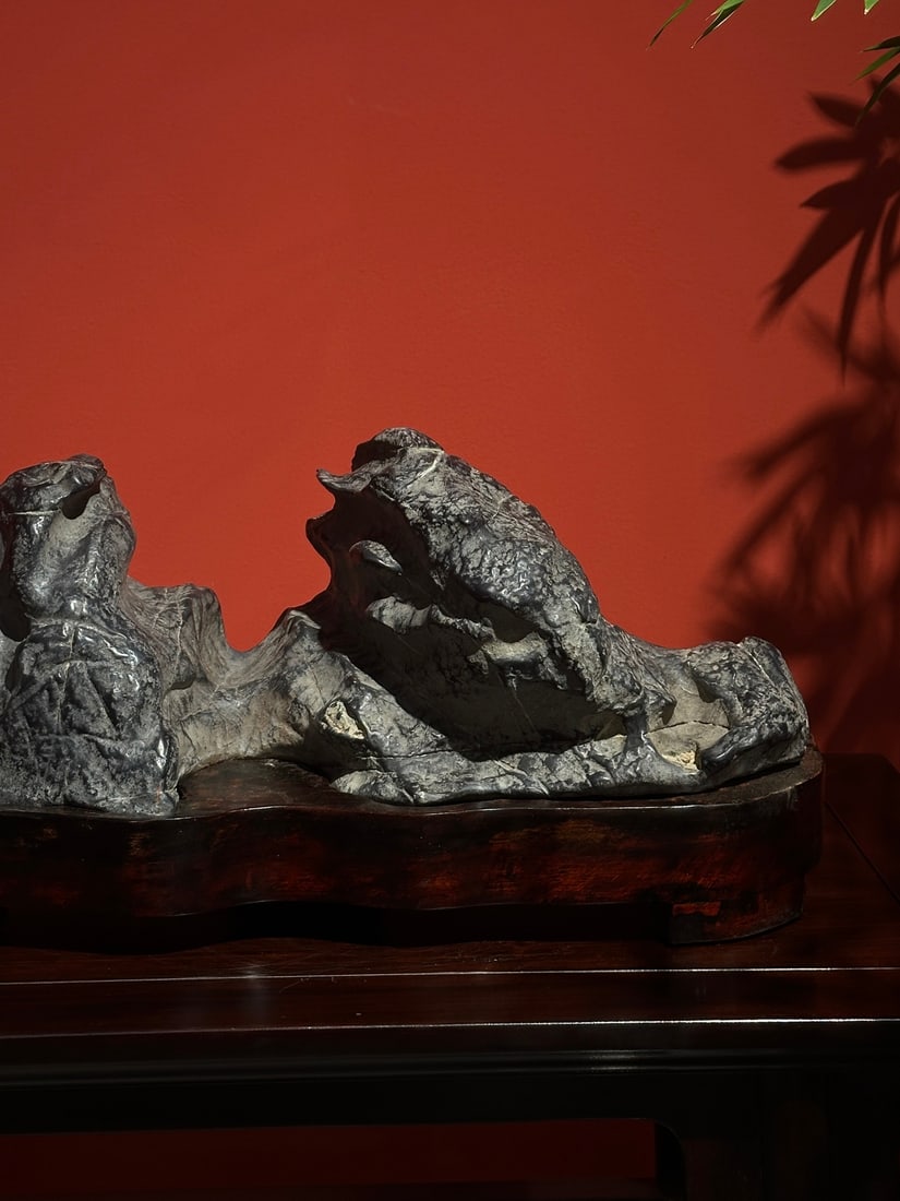 A beautiful Lingbi stone mountain - 3