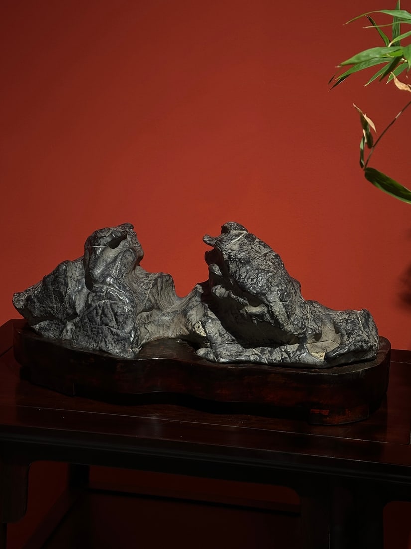 A beautiful Lingbi stone mountain - 5