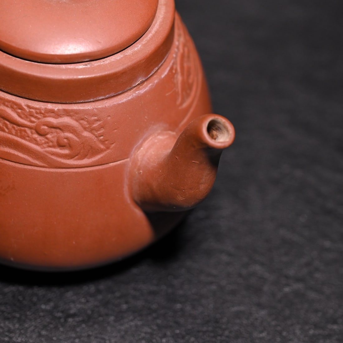 A beautiful old purple clay pot - 2