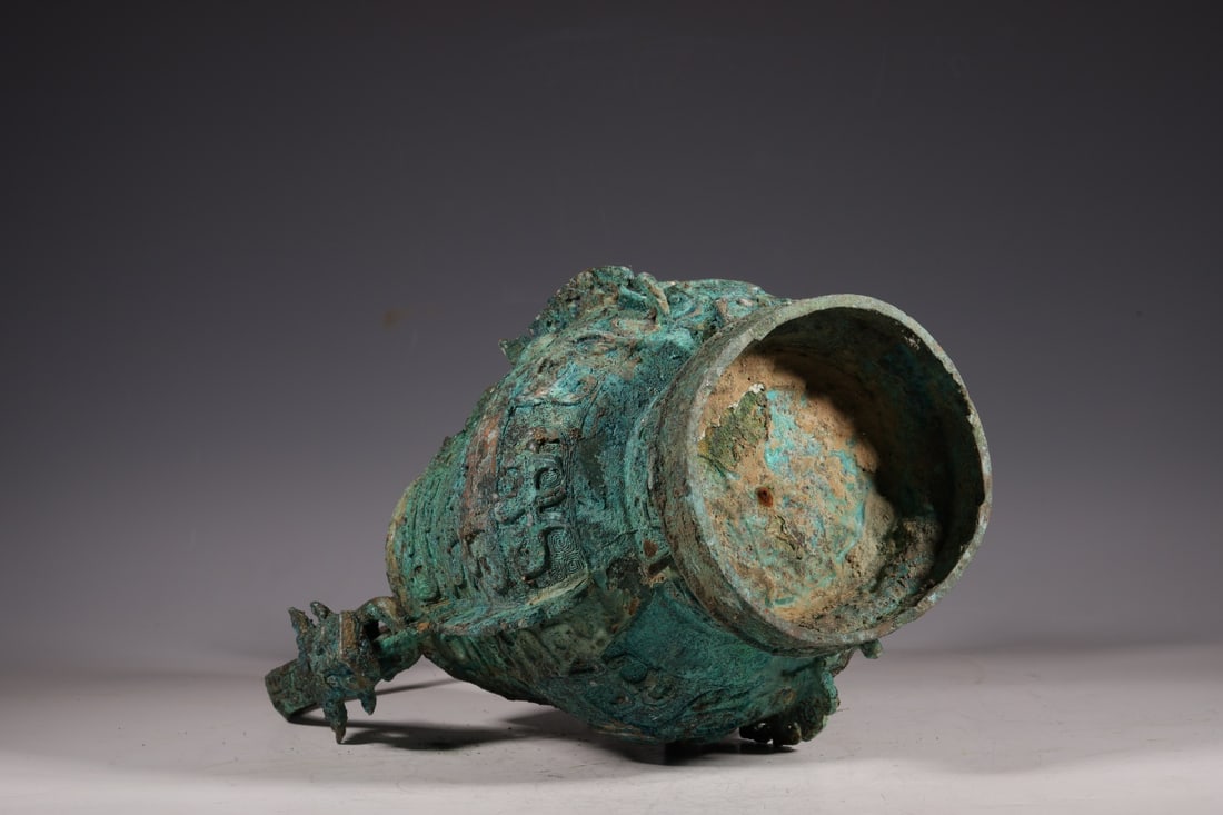 A beautiful bronze pot - 6