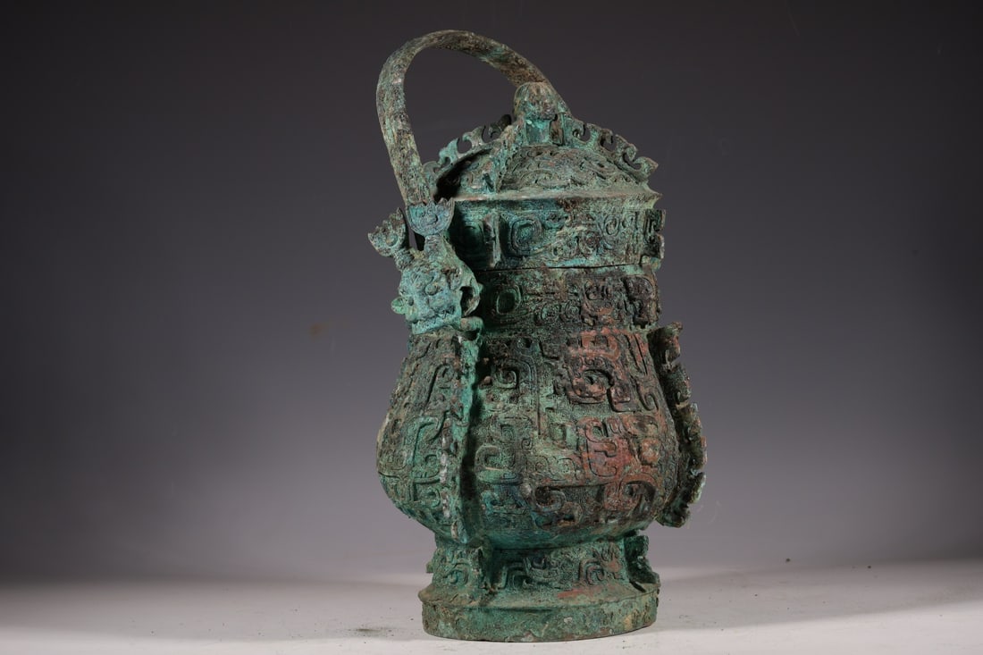 A beautiful bronze pot - 7