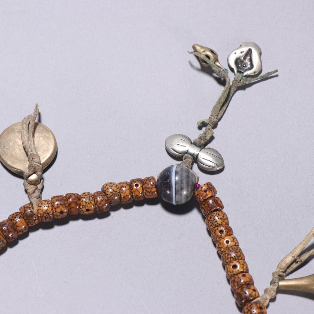 A fine bone carved rosary - 5