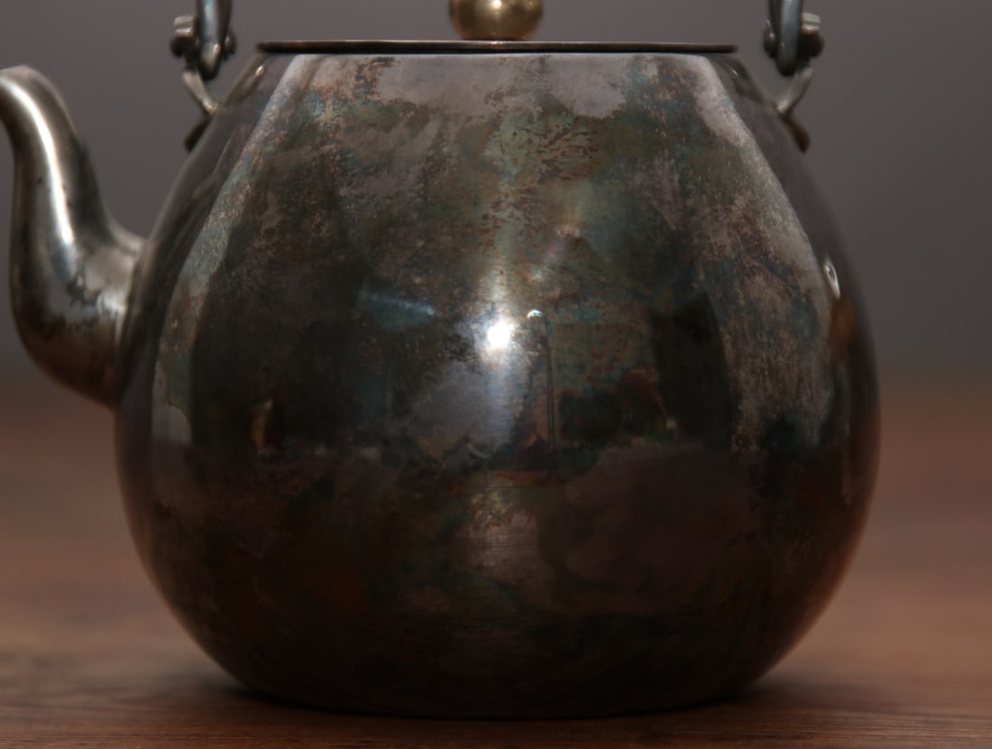 A fine Japanese silver pot - 4
