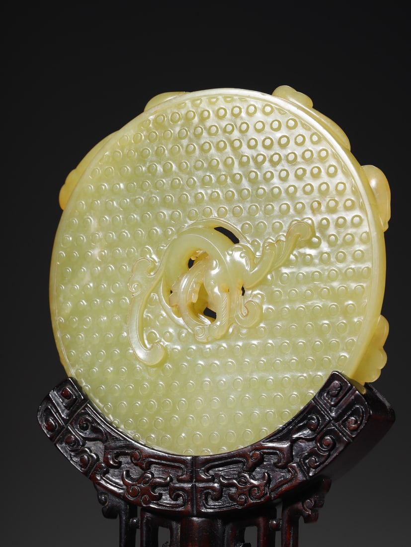 A beautiful Hetian topaz five-dragon jade - 7