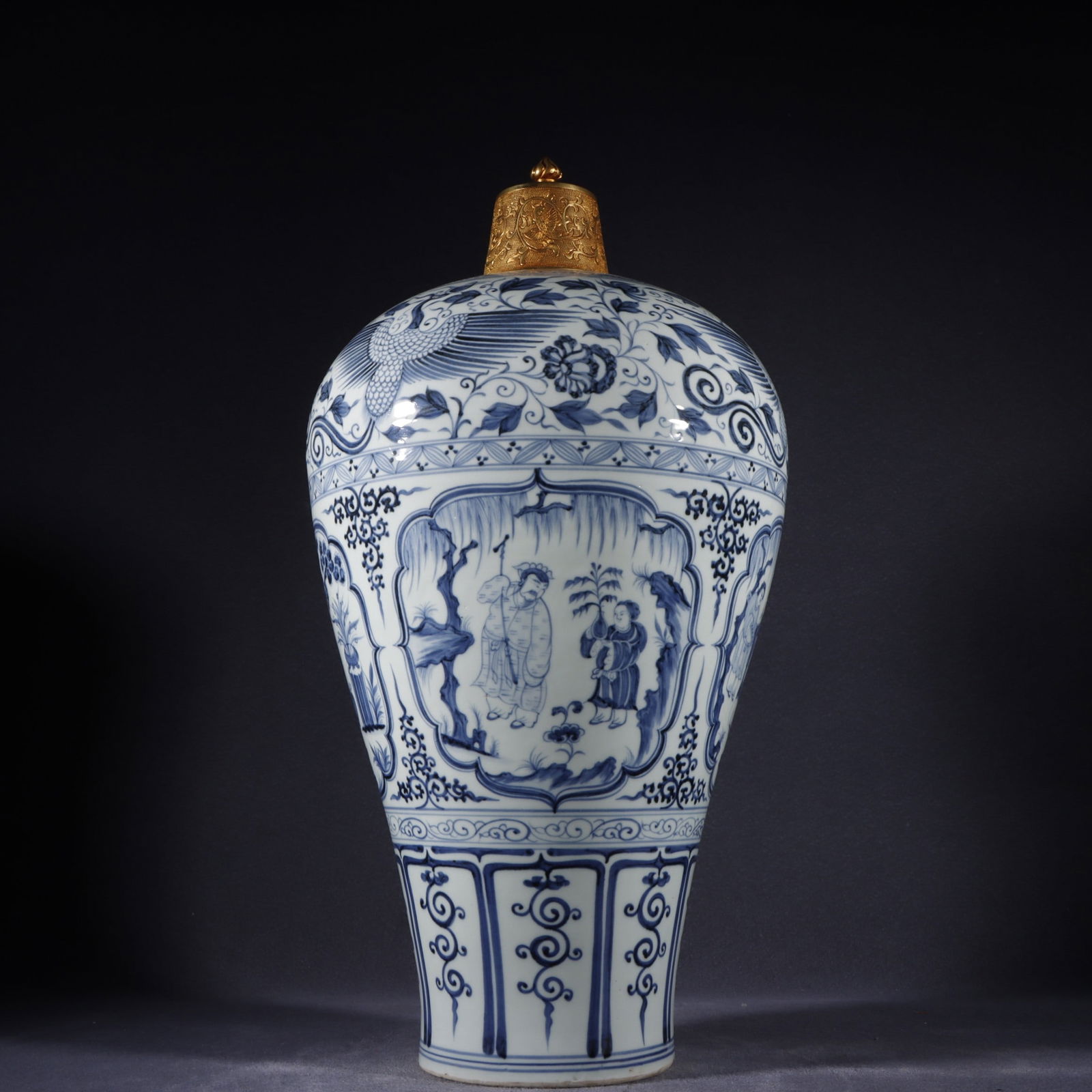 A blue and white four love plum bottle from the Yuan Dynasty: The blue and white four love plum bottles of the Yuan Dynasty Size:H:48.2cmW:25cm (The Dimensions Of All Batches Are Manually Measured.If You Need More Detailed Information, Please