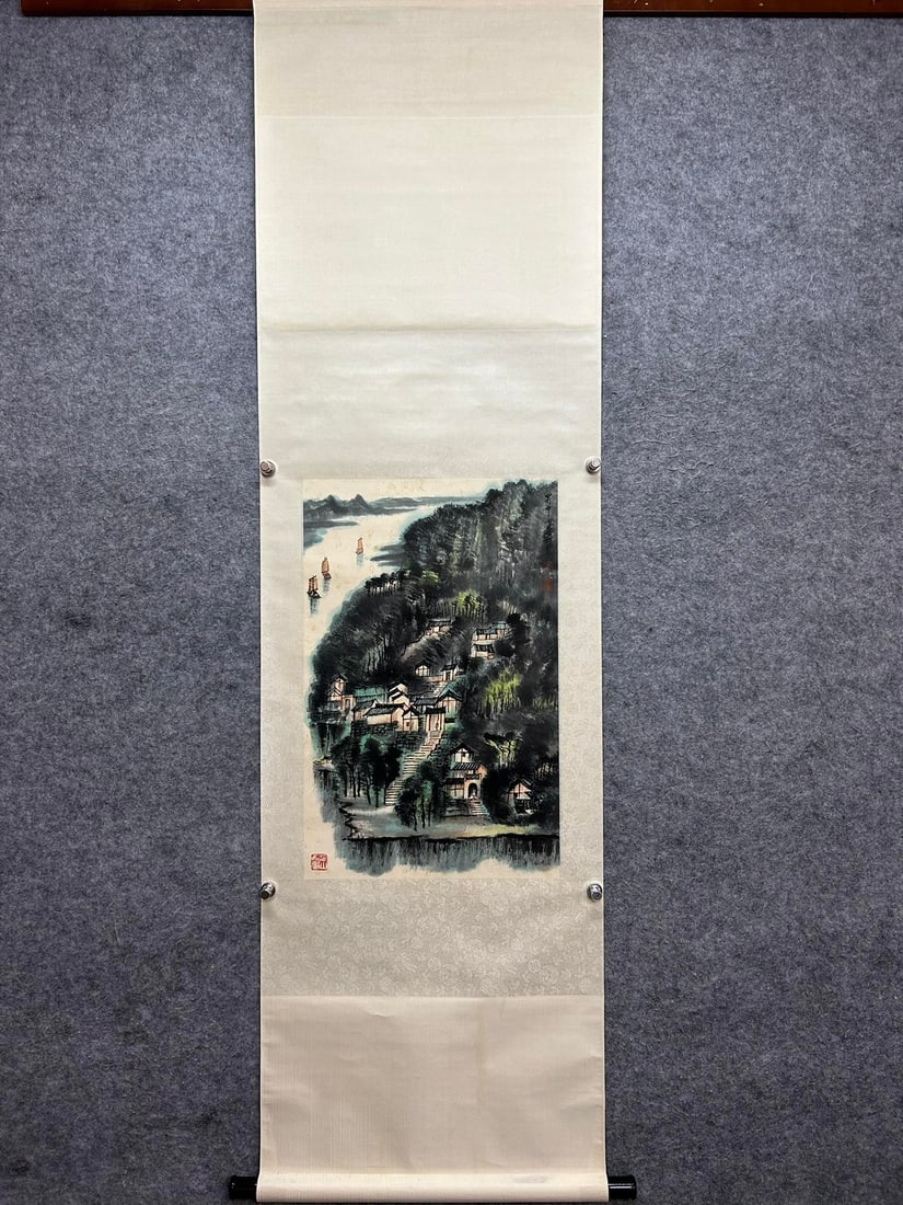 A landscape painting by Li Keran: Li Keran's landscape painting FlowercoreSize:68×43cm (The Dimensions Of All Batches Are Manually Measured.If You Need More Detailed Information, Please Contact Our Customer Service