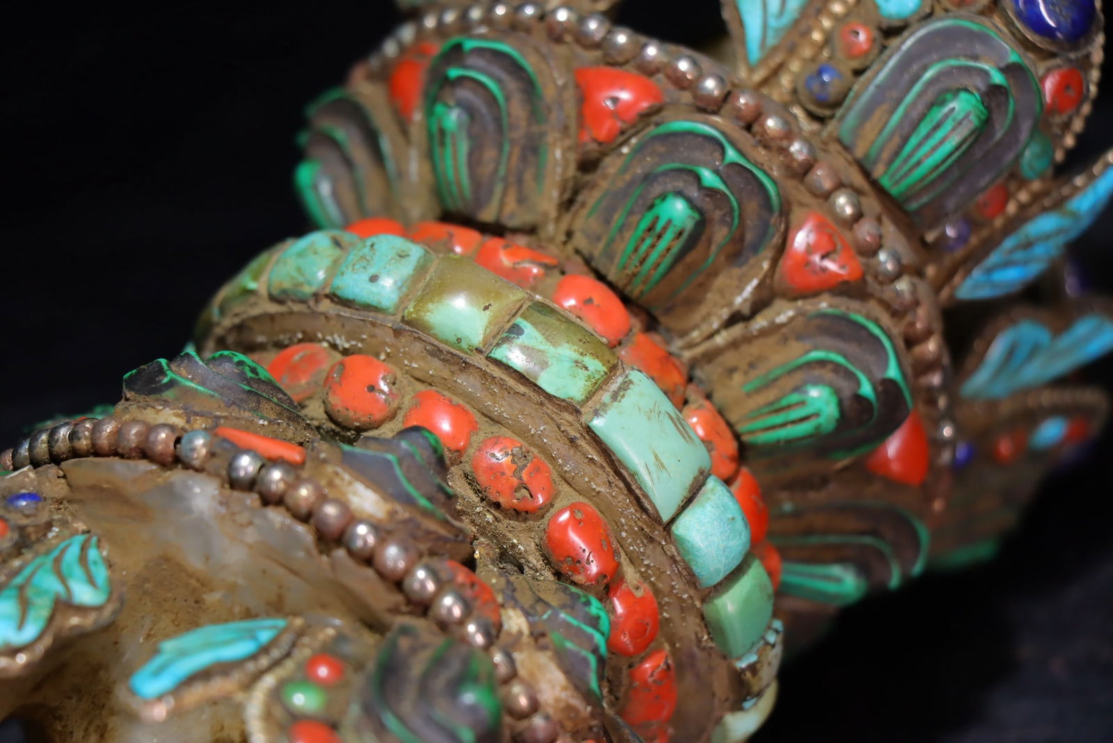 A fine crystal-inlaid natural gemstone vajra - 7