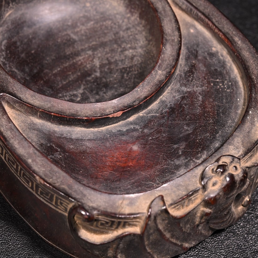 A beautiful rosewood bat pattern brush wash - 3