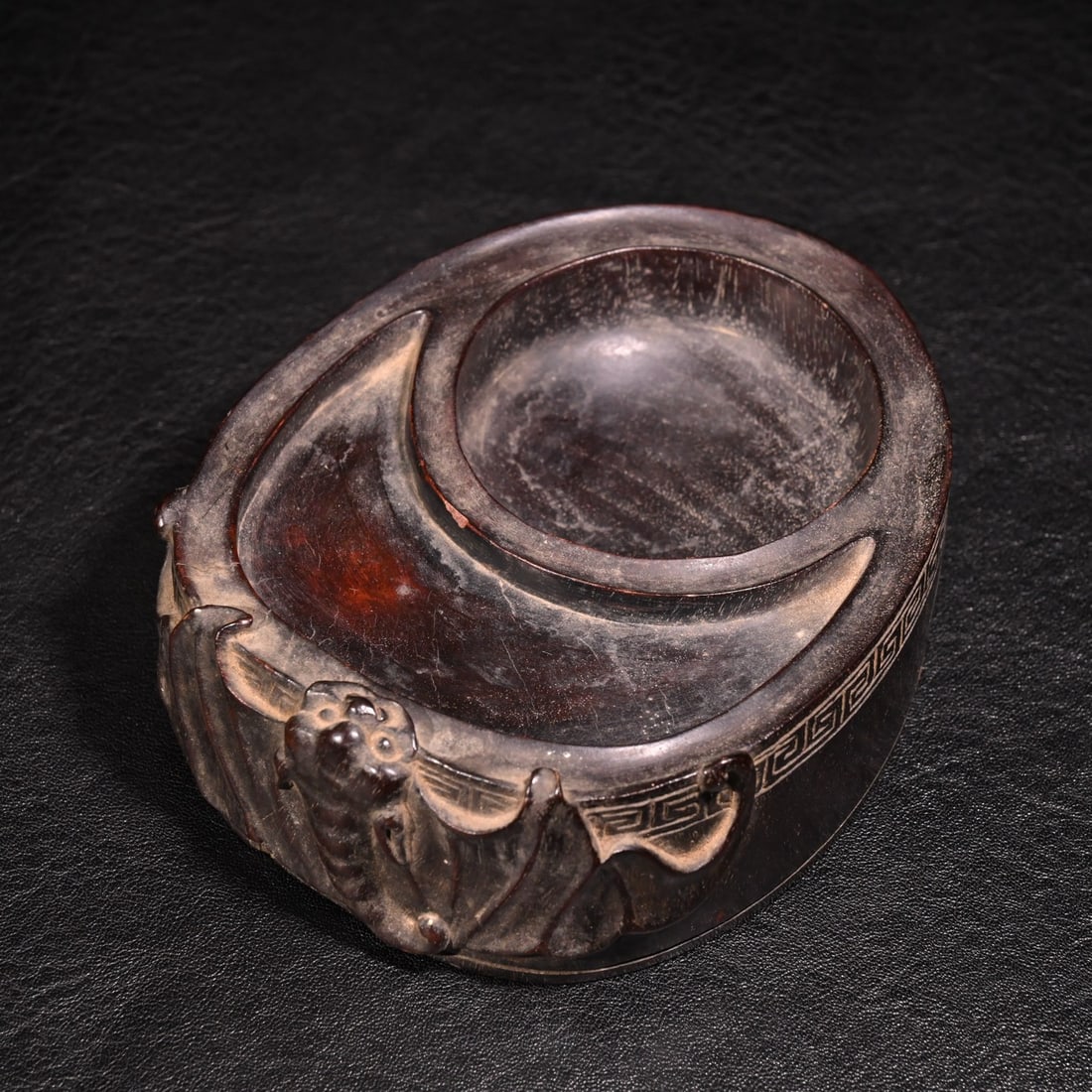 A beautiful rosewood bat pattern brush wash - 6