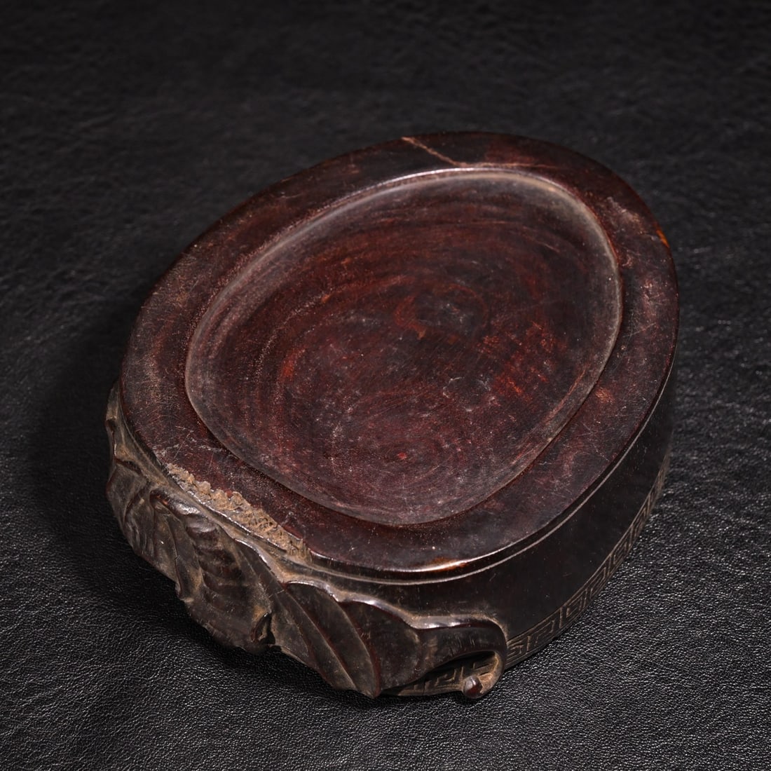 A beautiful rosewood bat pattern brush wash - 9