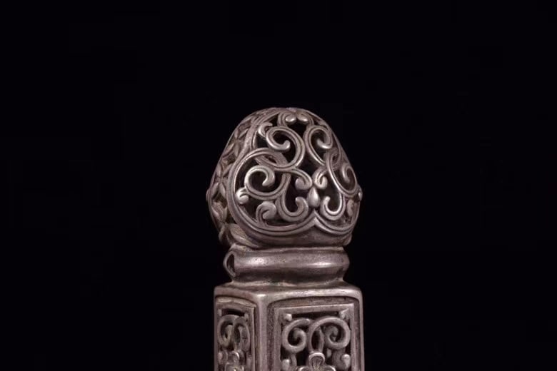 A fine sterling silver entwined print - 3