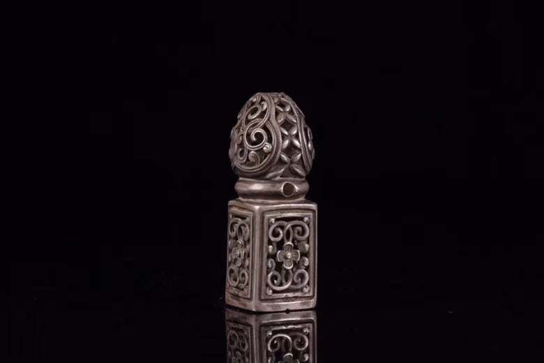 A fine sterling silver entwined print - 5