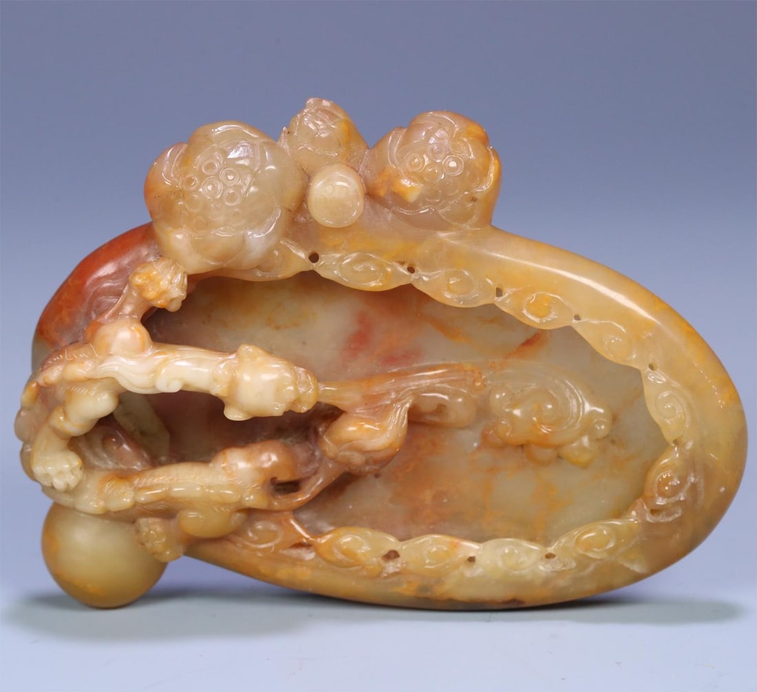 A beautiful Fujian Shoushan stone dragon lotus lotus leaf wash: Exquisite Fujian Shoushan stone dragon lotus lotus leaf wash Size:10.4x7.8x2.3cmW:114g (The Dimensions Of All Batches Are Manually Measured.If You Need More Detailed Information,