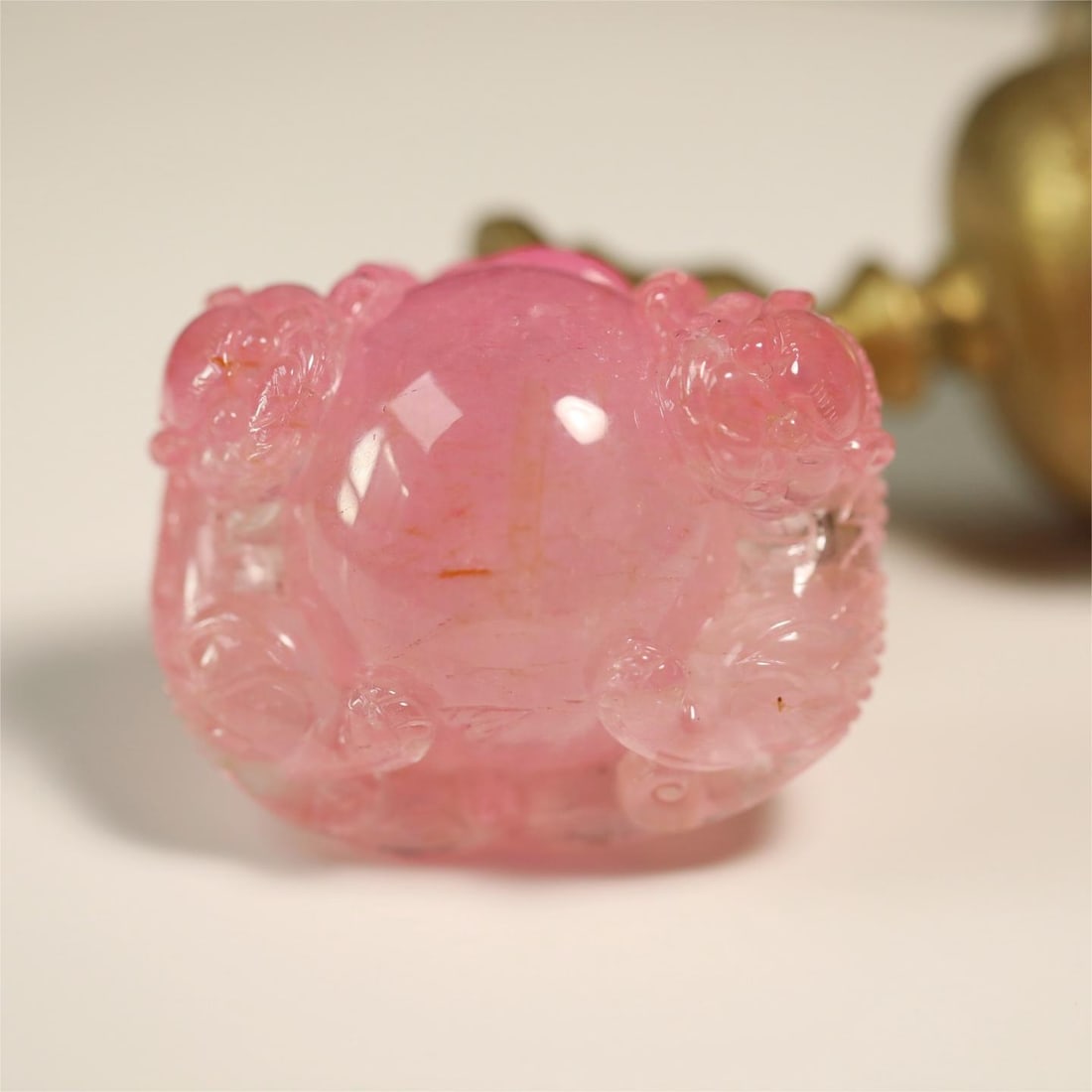 A beautiful glue-free non-optimized Burmese Pink Tourmaline handle: Exquisite glue-free non-optimized Burmese pink tourmaline handle Size:W:200g (The Dimensions Of All Batches Are Manually Measured.If You Need More Detailed Information, Please Contact Our Customer Ser