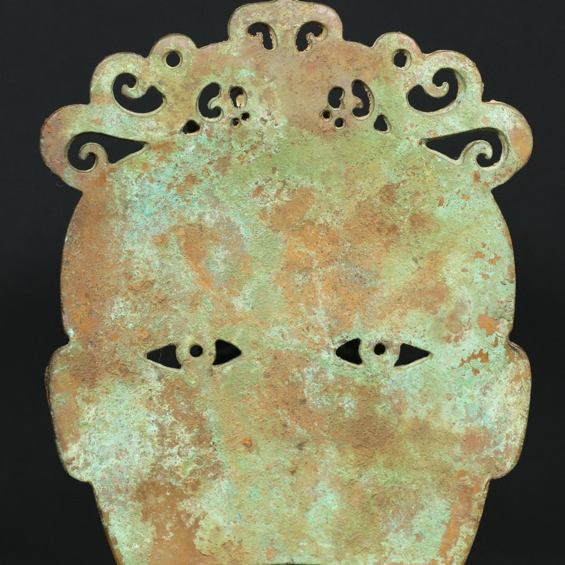 An Exquisite White Jade Ornament - 9