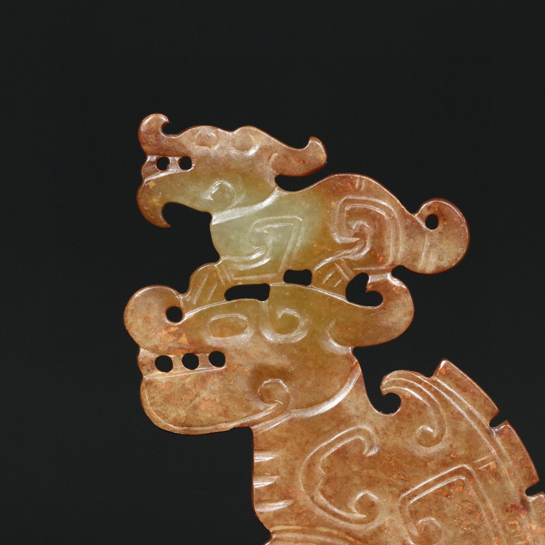 An Exquisite White Jade Dragon Pattern Pendant - 4