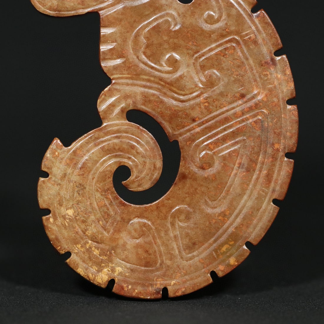 An Exquisite White Jade Dragon Pattern Pendant - 6