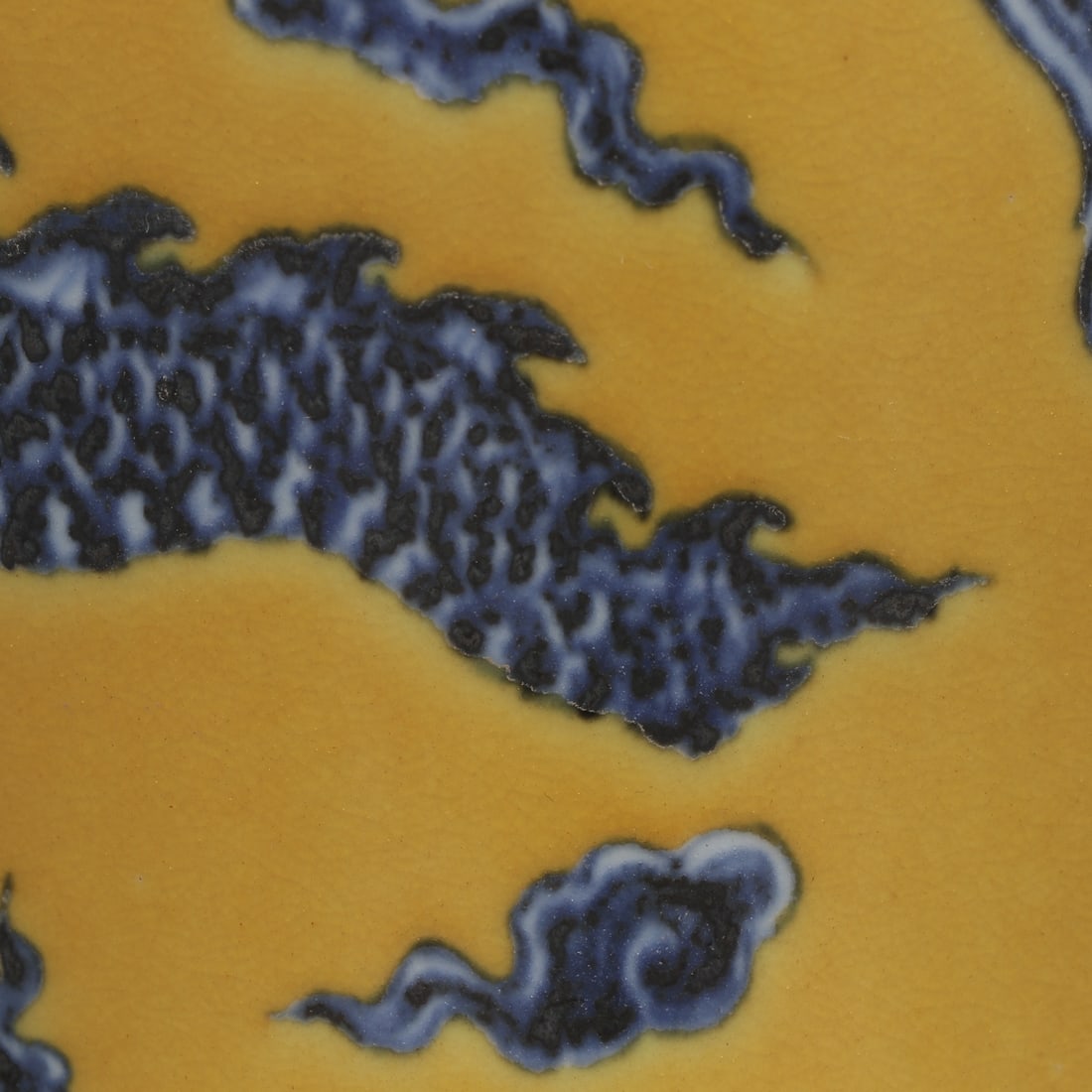 An Exquisite Blue and White Dragon Pattern Beast-Face Pattern Vase - 7