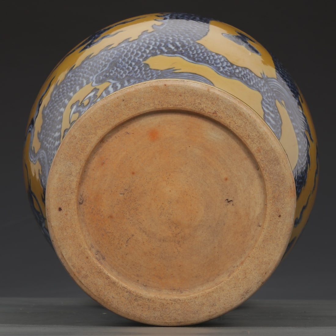 An Exquisite Blue and White Dragon Pattern Beast-Face Pattern Vase - 9