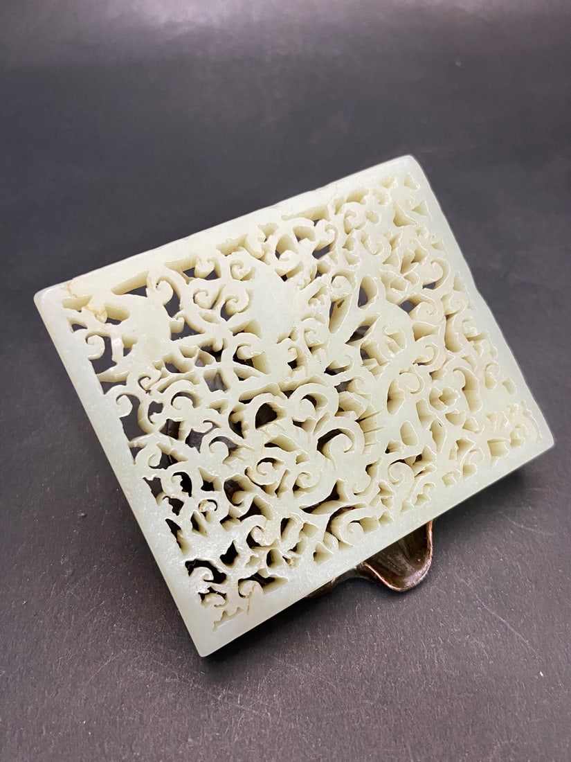 An Exquisite White Jade Dragon Pattern Ornament - 5