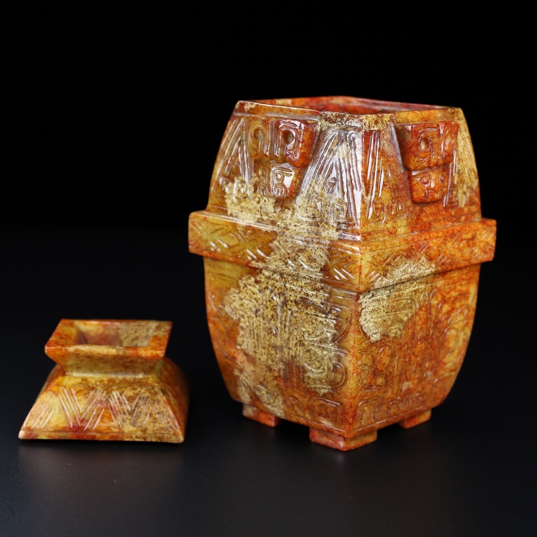 An Exquisite White Jade Beast-Face Pattern Vase - 8