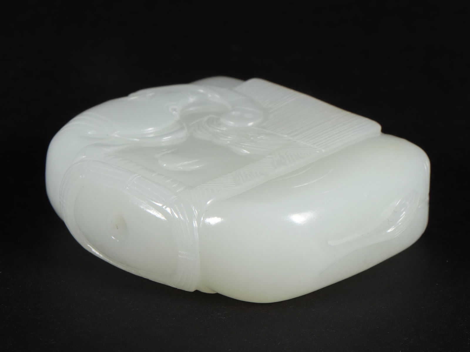 An Exquisite White Jade Elephant Pattern Ornament - 8