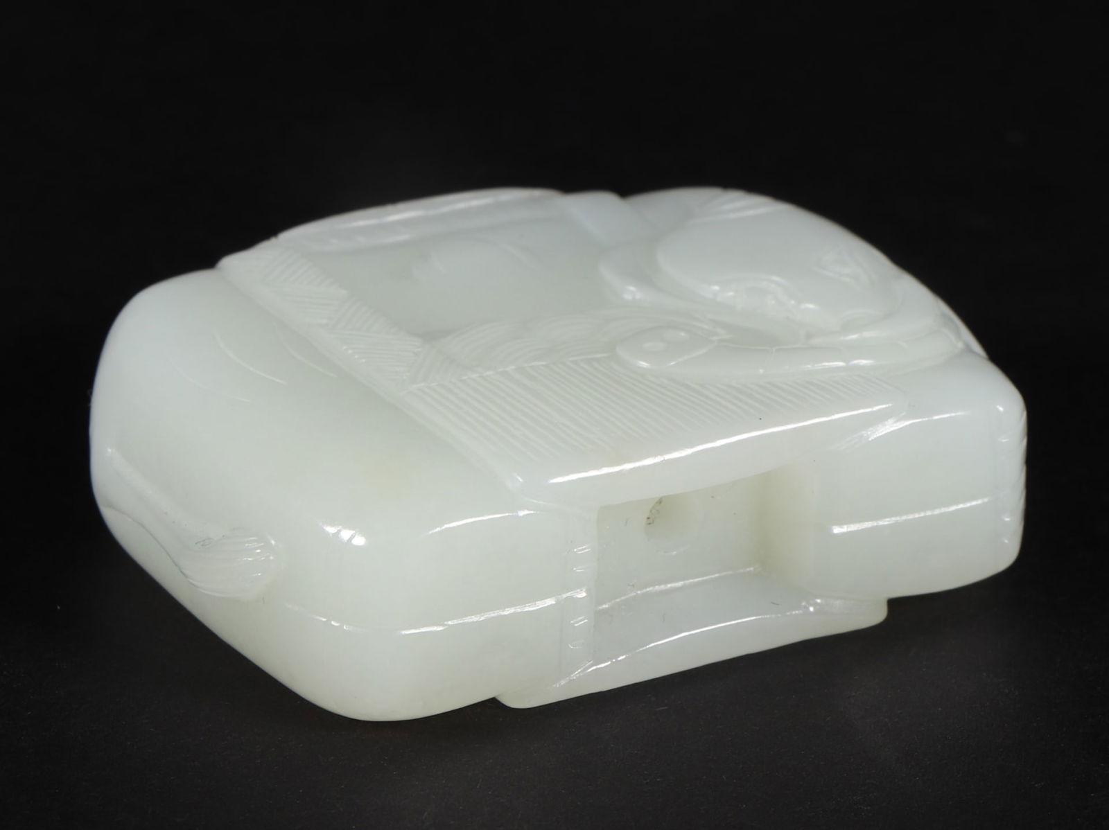 An Exquisite White Jade Elephant Pattern Ornament - 9