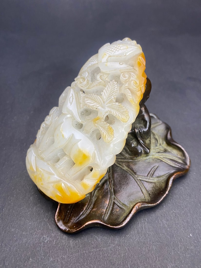 An Exquisite White Jade Flower and Bird Pattern Deer Pattern Pendant - 3